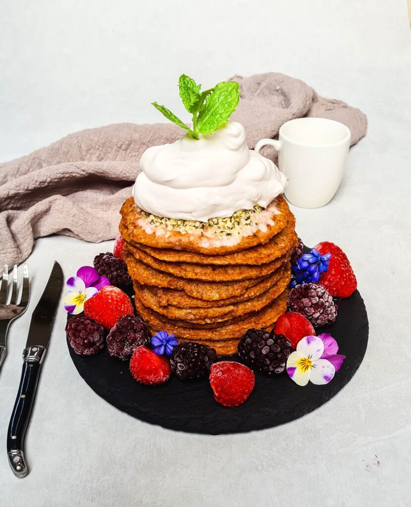 Bietenpannenkoekjes met whipped coconutcream